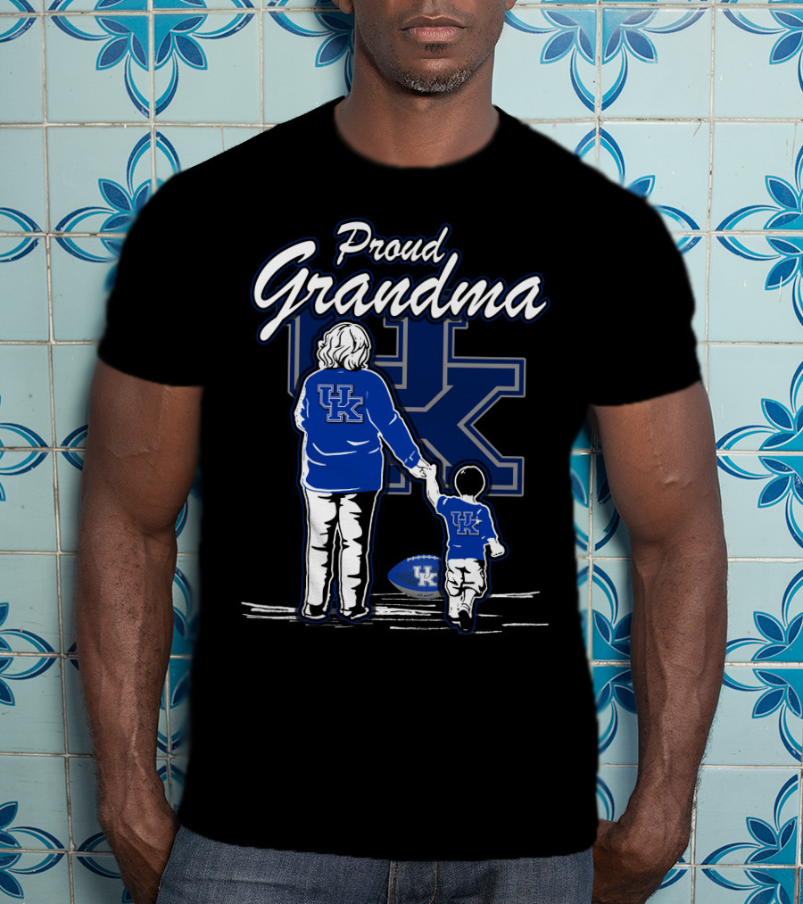 Proud Grandma Kentucky Wildcats UK Family Football Fan T-Shirt