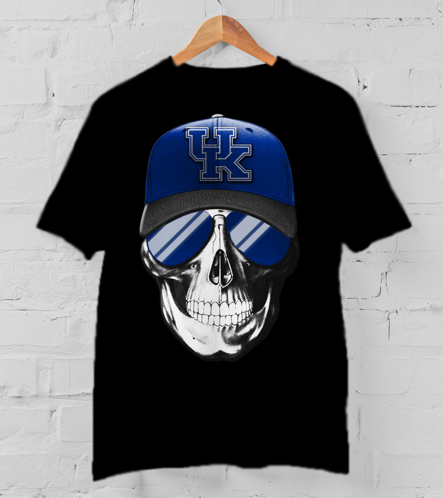 Skull With Kentucky Wildcats Cap And Reflective Sunglasses T-Shirt