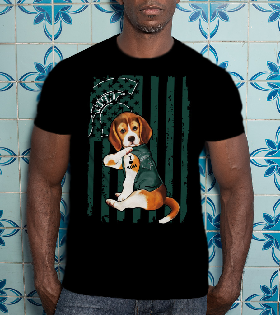 Beagle I Love Mom Michigan State Spartans Fan Support With Mascot And Helmet T-Shirt