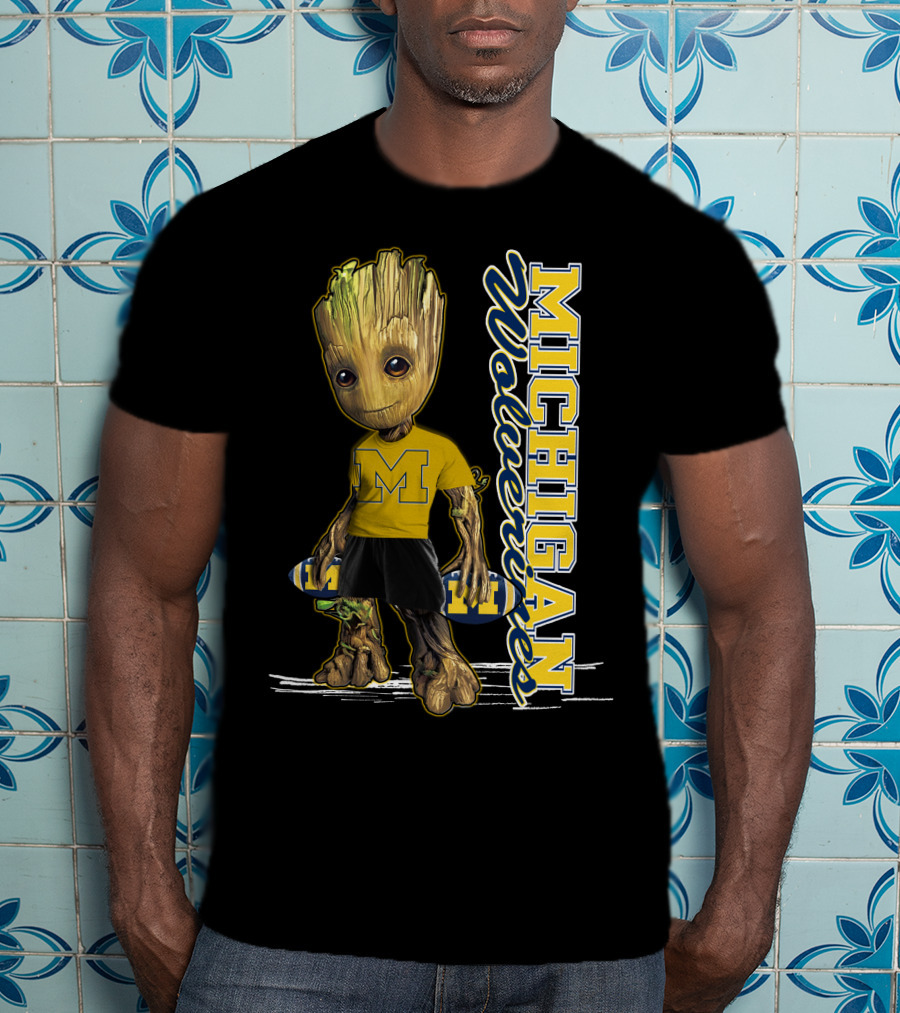 Groot Michigan Wolverines M Logo Skating Fan T-Shirt