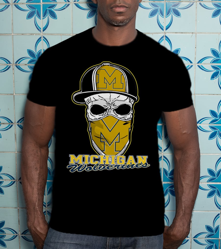 Michigan Wolverines Skull Hat M T-Shirt