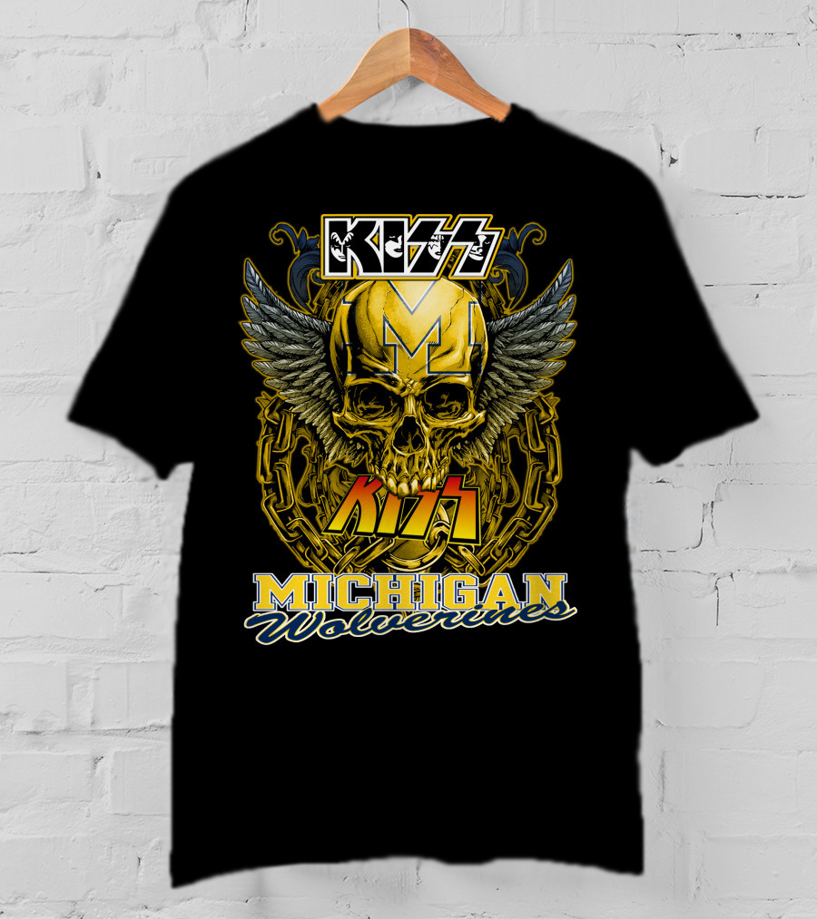 Kiss Michigan Wolverines Skull With Wings And Chains T-Shirt