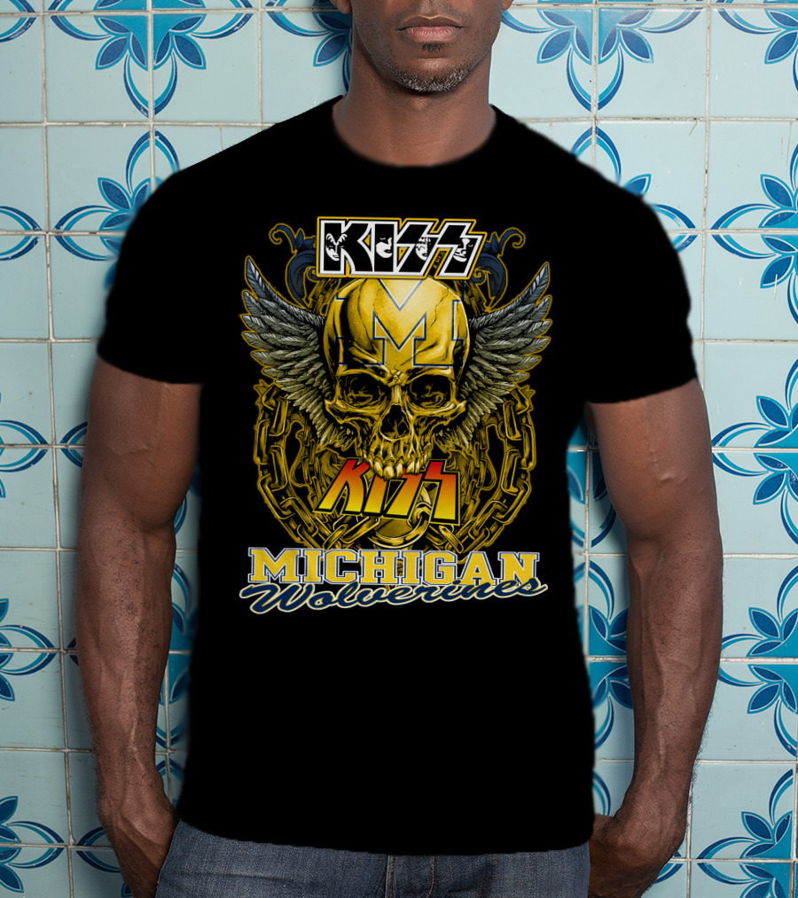 Kiss Michigan Wolverines Skull With Wings And Chains T-Shirt