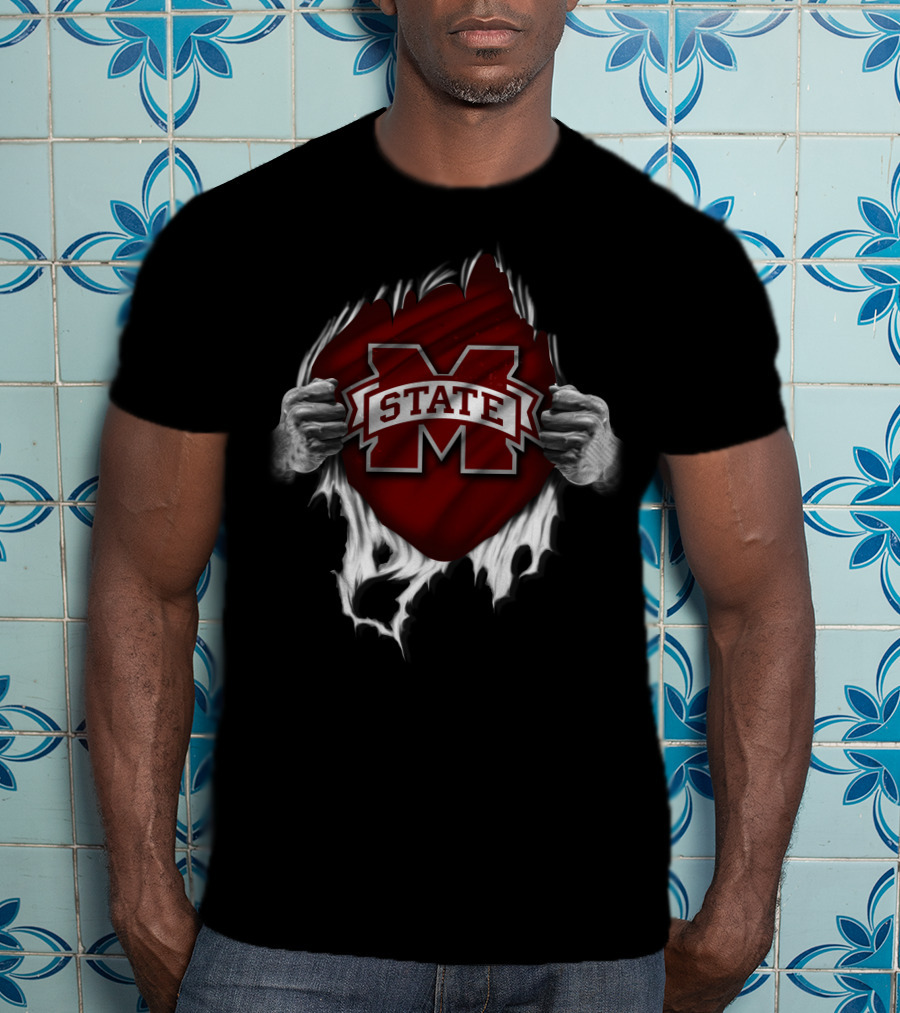 Torn Mississippi State Bulldogs M State T-Shirt