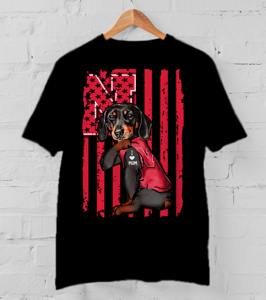 Dachshund I Love Mom Nebraska Cornhuskers USA Flag T-Shirt