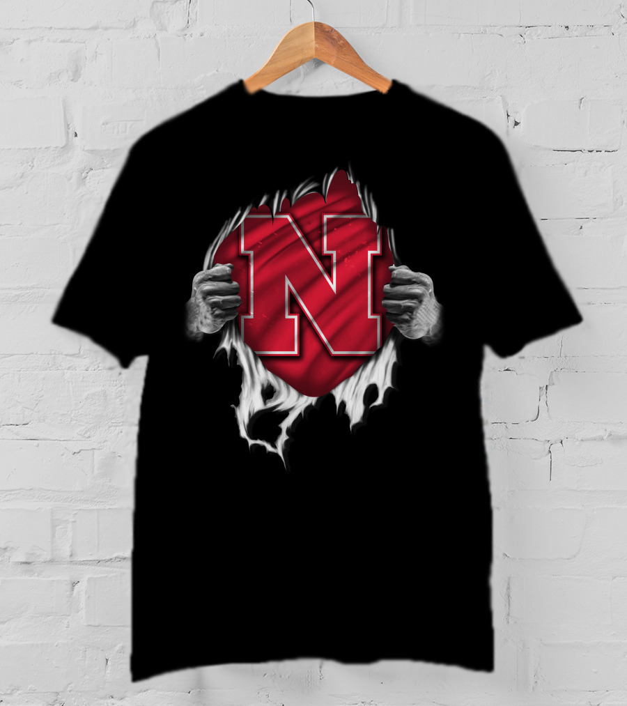 Nebraska Cornhuskers Bold N Icon Torn Peeling Effect T-Shirt
