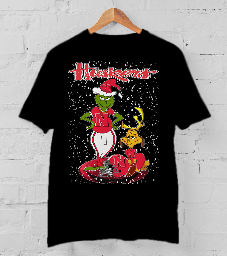 Huskers Grinchxmas Nebraska Cornhuskers Snowy Football Scene T-Shirt