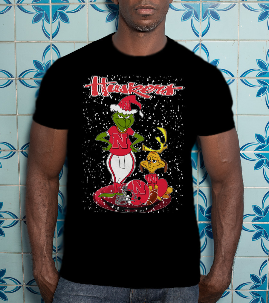 Huskers Grinchxmas Nebraska Cornhuskers Snowy Football Scene T-Shirt
