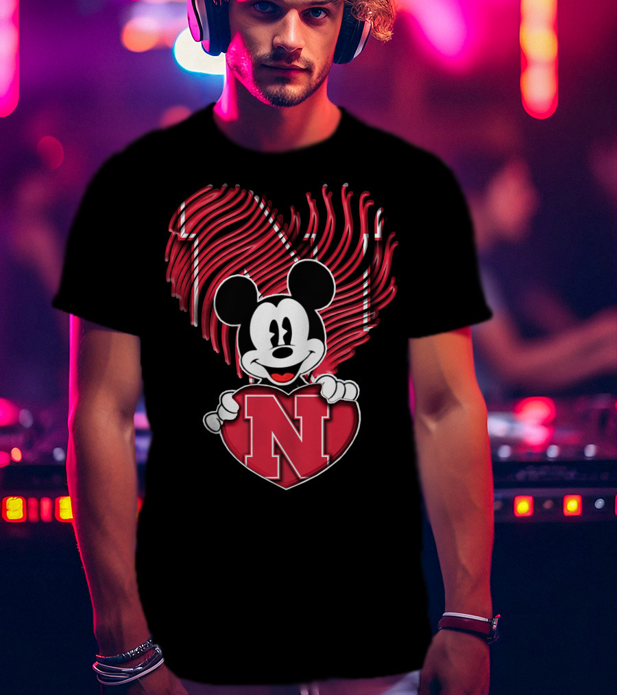 Mickey Mouse Nebraska Cornhuskers Heart Fan T-Shirt
