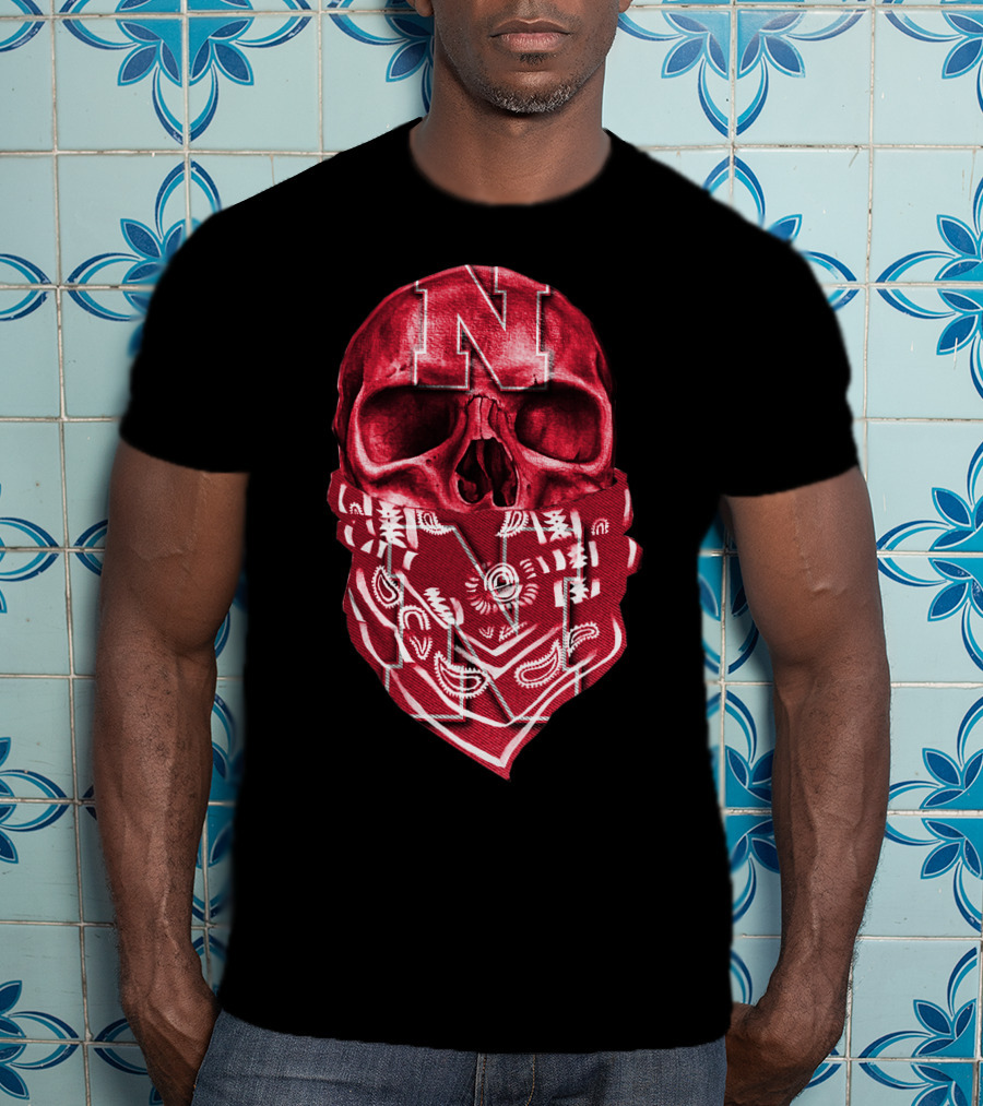 Nebraska Cornhuskers Skull With Red Bandana And N T-Shirt
