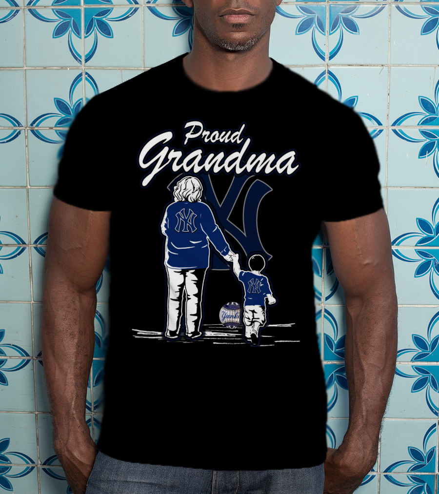 Proud Grandma New York Yankees Family T-Shirt