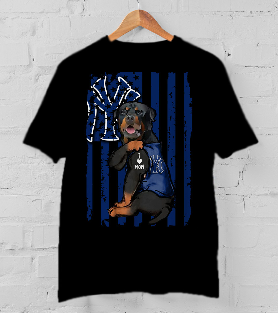 Rottweiler I Love Mom New York Yankees Fan T-Shirt