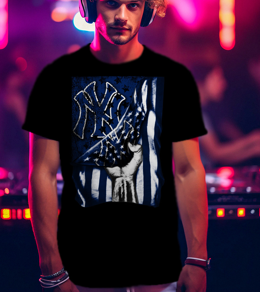 New York Yankees NY American Flag Star Motif T-Shirt