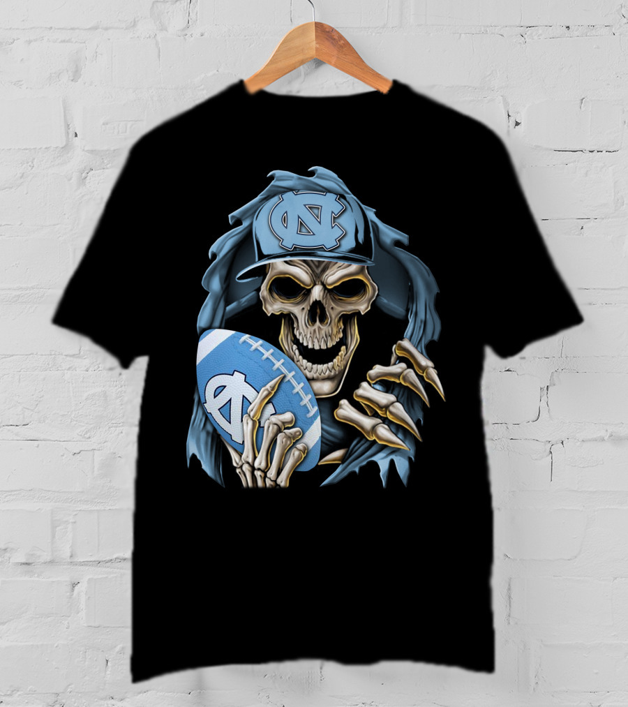 Skullbong North Carolina Tar Heels Skeleton Football Fan With Cap And Ball T-Shirt