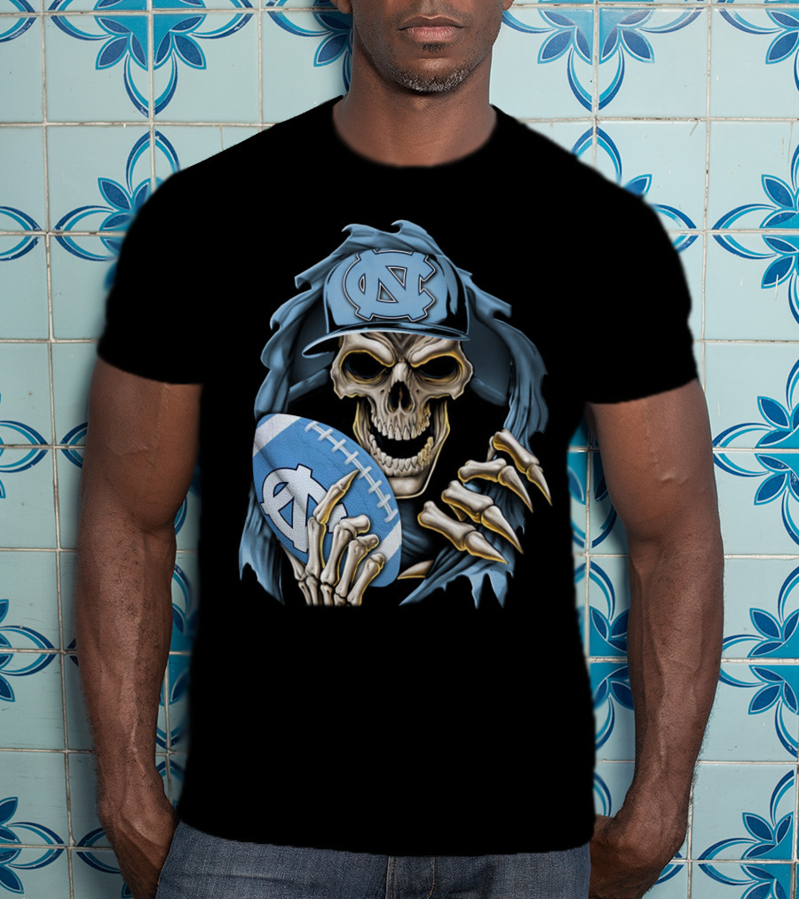 Skullbong North Carolina Tar Heels Skeleton Football Fan With Cap And Ball T-Shirt