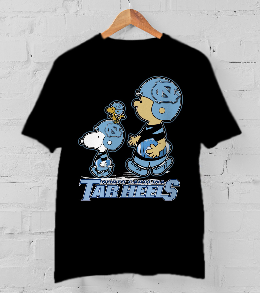 North Carolina Tar Heels Snoopy And Woodstock Football Team Fans T-Shirt