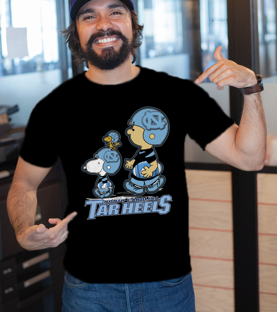 North Carolina Tar Heels Snoopy And Woodstock Football Team Fans T-Shirt