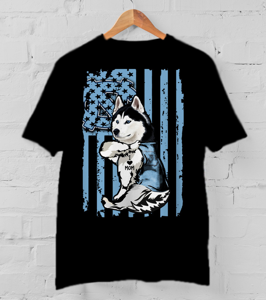Siberian Husky UNC Tar Heels Mom Stripes T-Shirt