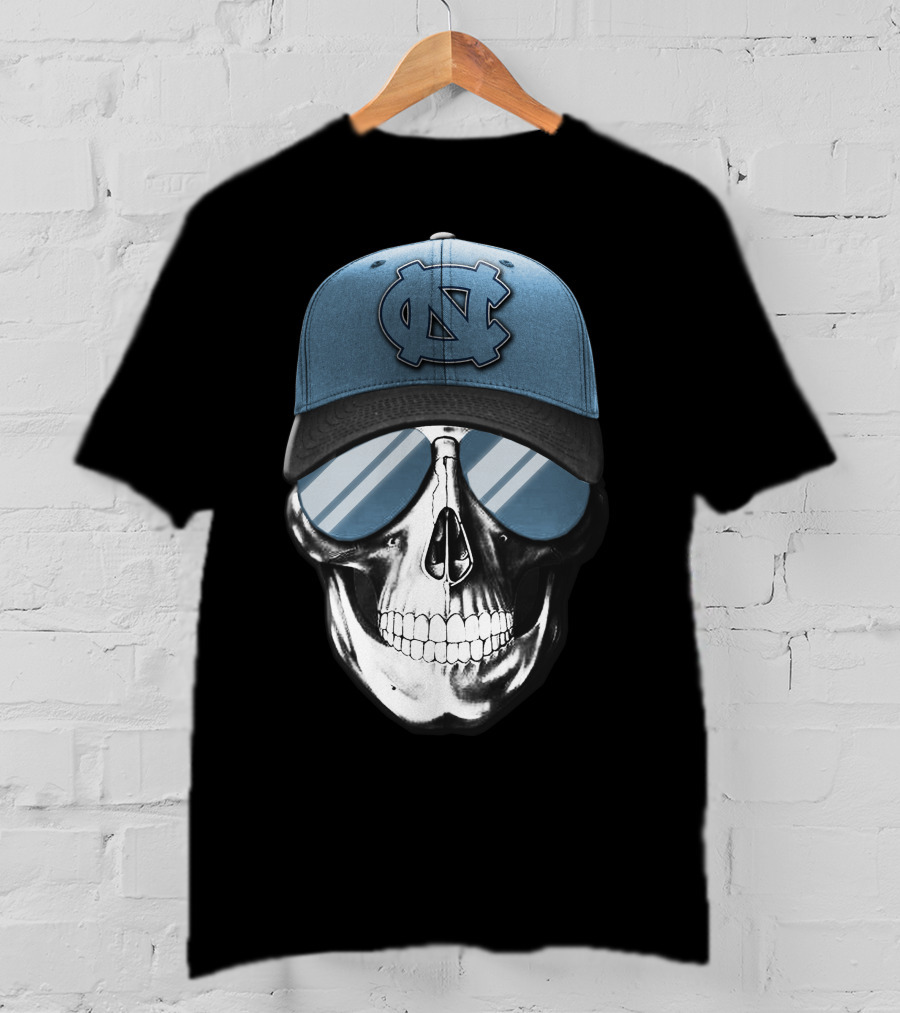 North Carolina Tar Heels Skull Wearing Logo Cap T-Shirt