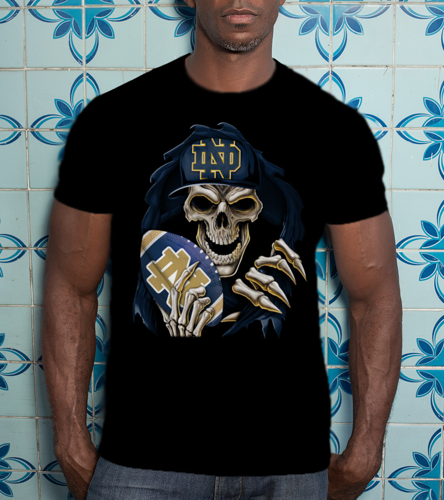 Notre Dame Fighting Irish Skull With Football Helmet T-Shirt