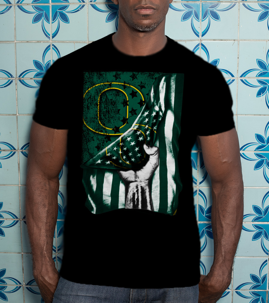 Oregon Ducks American Flag Fist And Stars T-Shirt