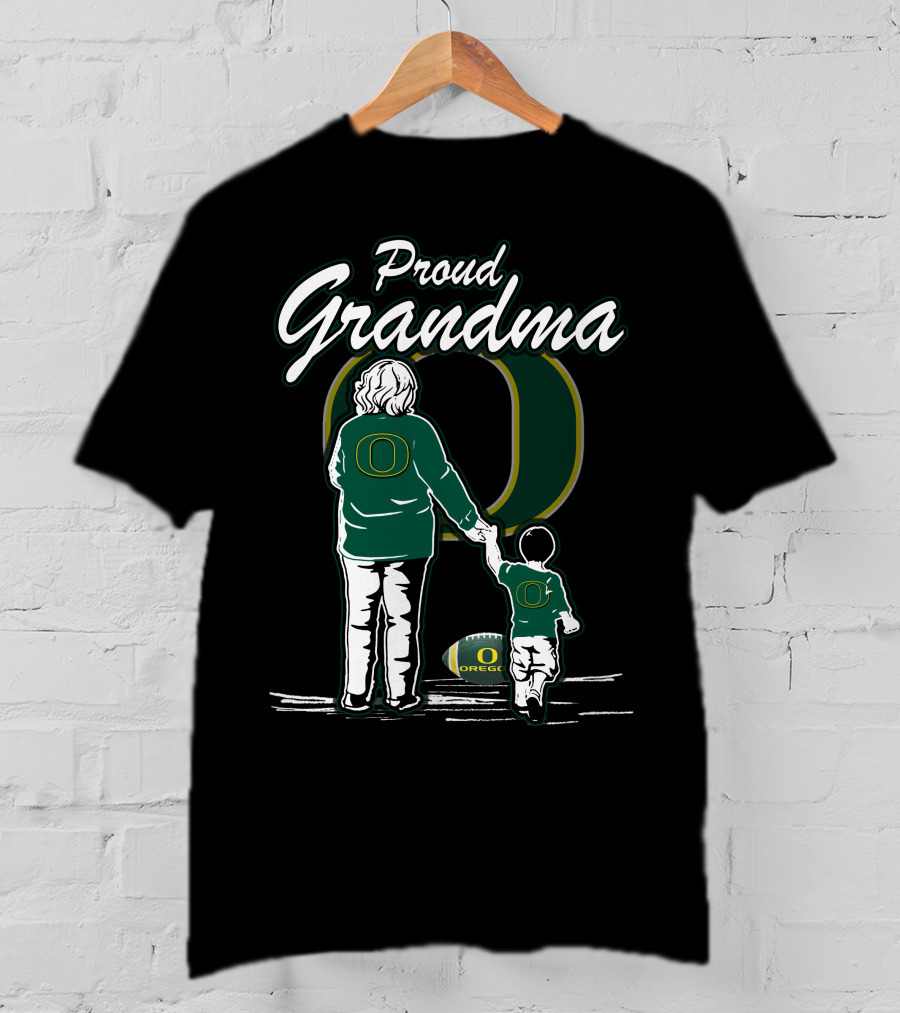 Proud Grandma Oregon Ducks Football Family T-Shirt