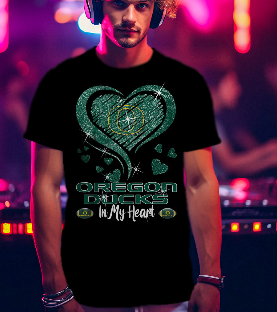 Oregon Ducks In My Heart Sparkling Green Hearts And Footballs T-Shirt