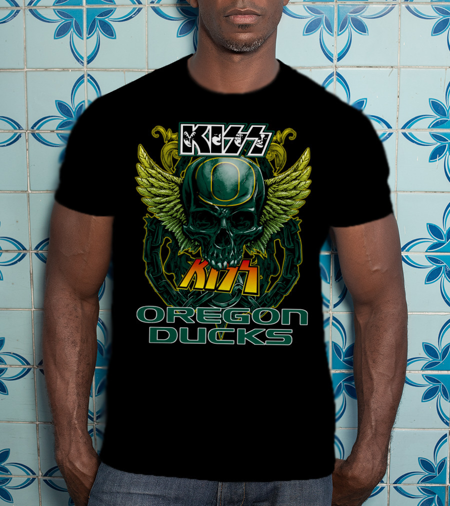 Kiss Oregon Ducks Skull Helmet Wings T-Shirt