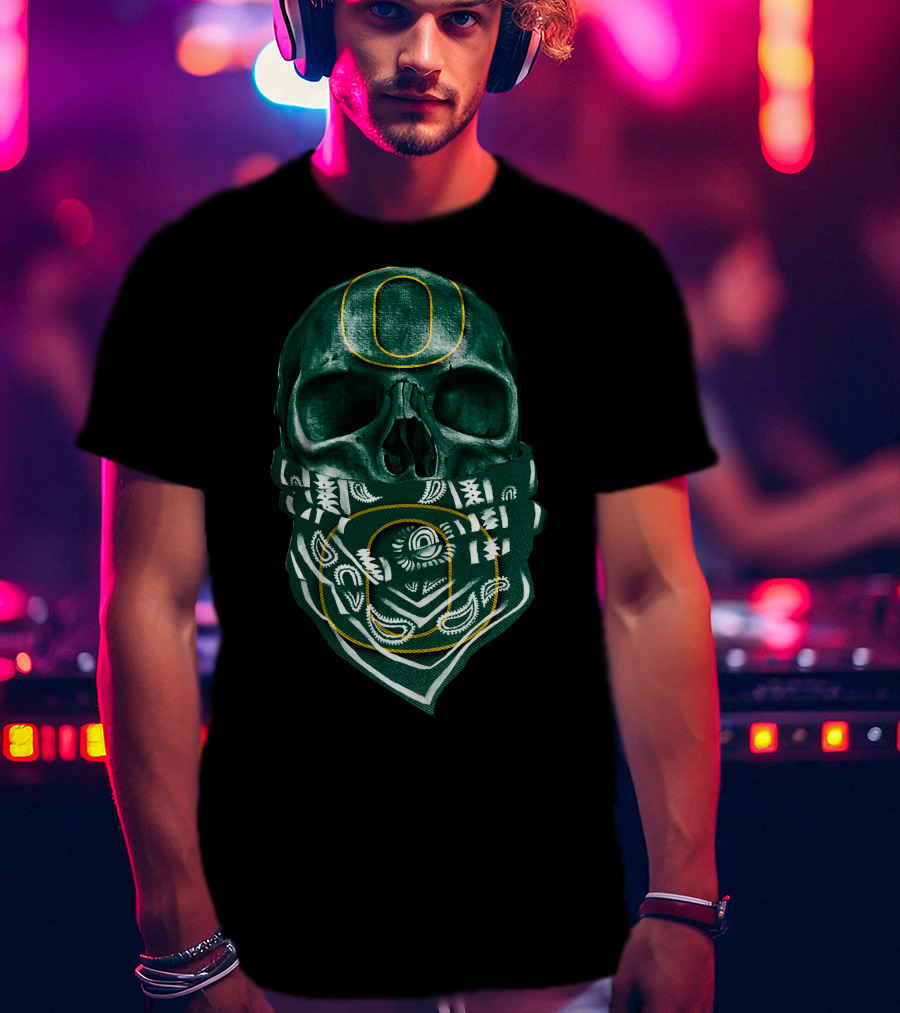 Skull With Oregon Ducks O Logo Bandana T-Shirt
