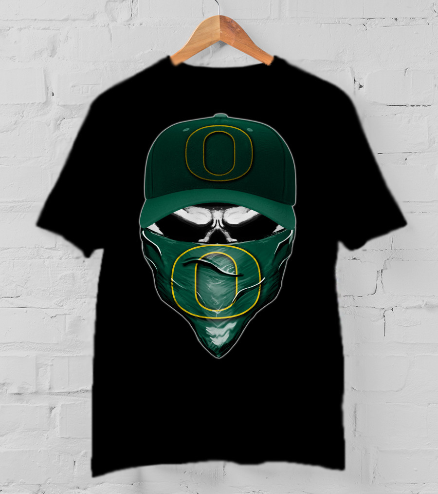 Skull Oregon Ducks Hat And Bandana T-Shirt