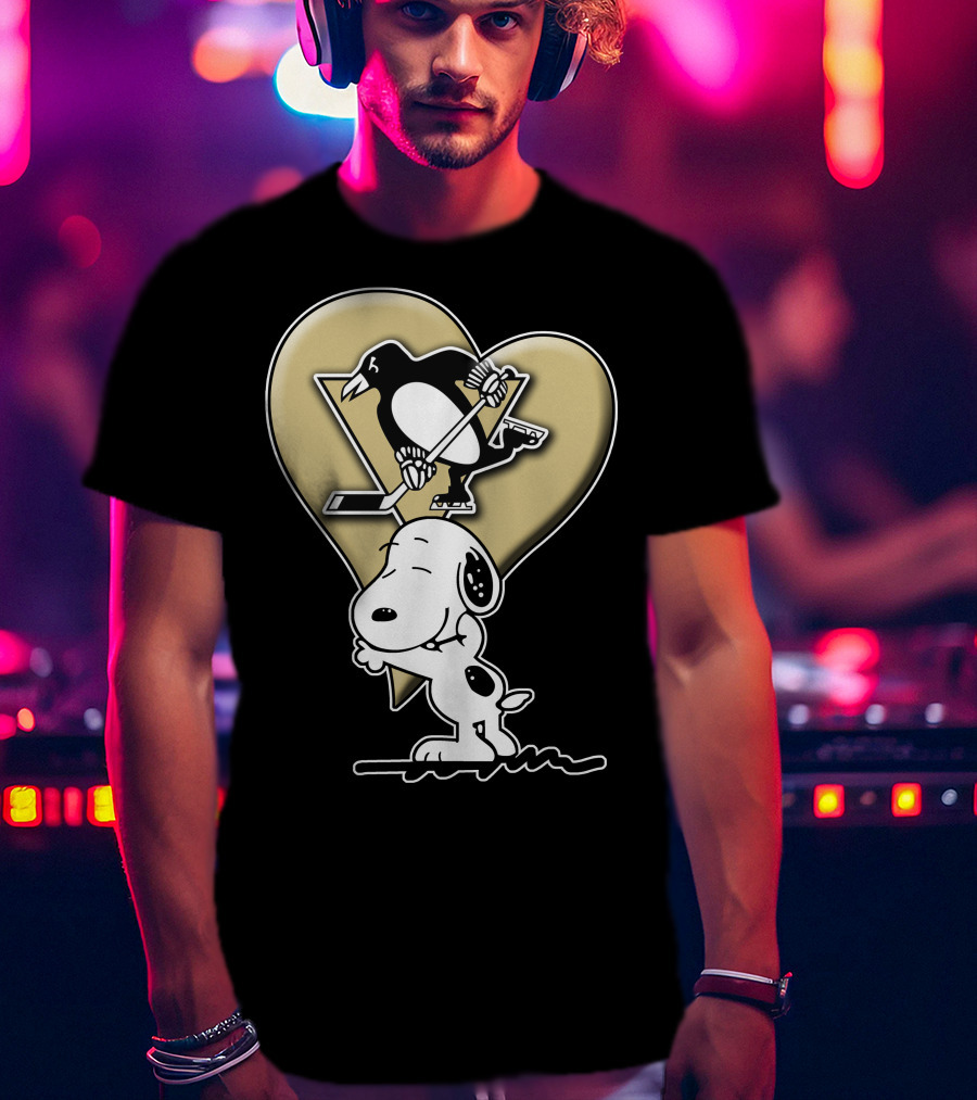 Snoopy Heart Hockey Pittsburgh Penguins Snp T-Shirt