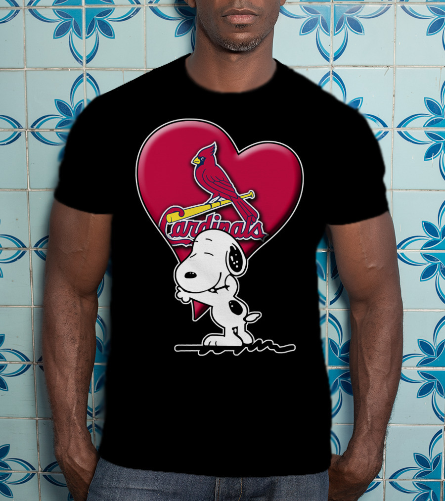 Snp V1 St. Louis Cardinals Heart With Snoopy Hugging T-Shirt