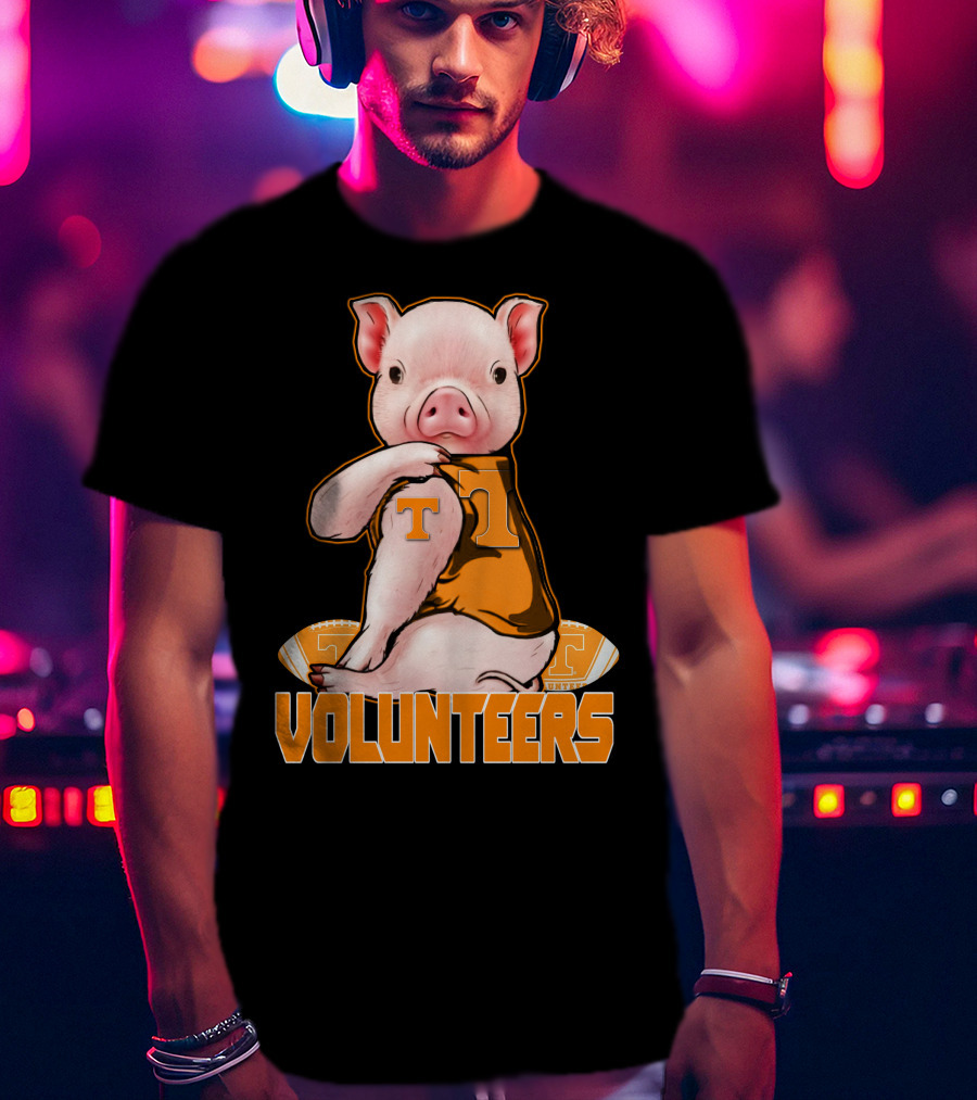Tennessee Volunteers Pig With Football And T T-Shirt