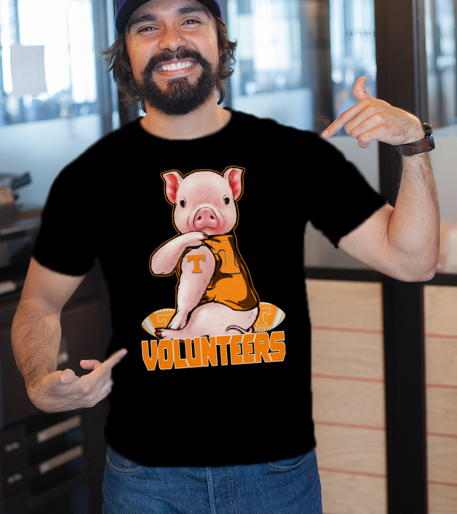 Tennessee Volunteers Pig With Football And T T-Shirt