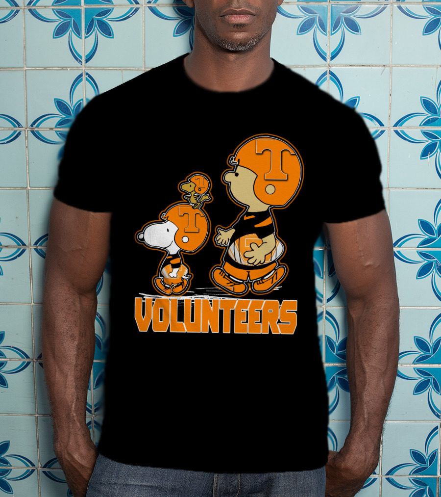 Snpfootball Tennessee Volunteers Peanuts Characters With Helmets T-Shirt