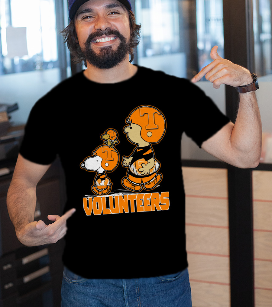 Snpfootball Tennessee Volunteers Peanuts Characters With Helmets T-Shirt