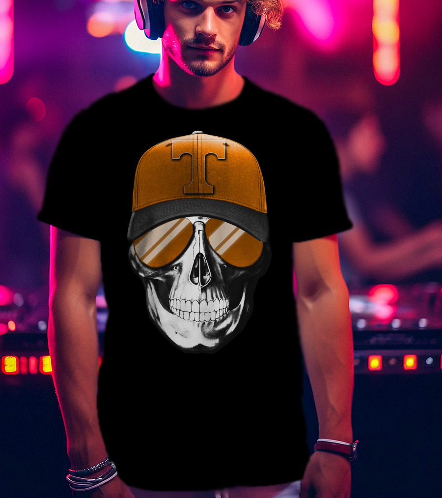 Tennessee Volunteers Skull With Orange Hat And Sunglasses T-Shirt