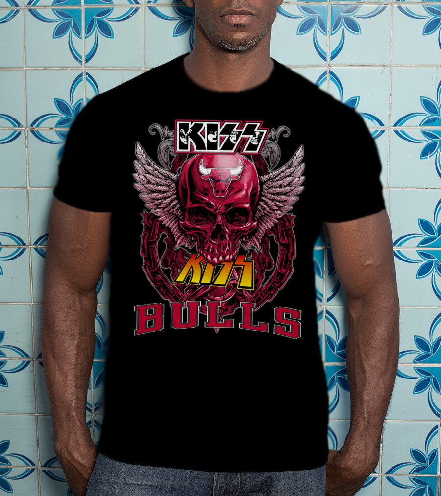 Kiss Chicago Bulls Skull Wings Chain T-Shirt