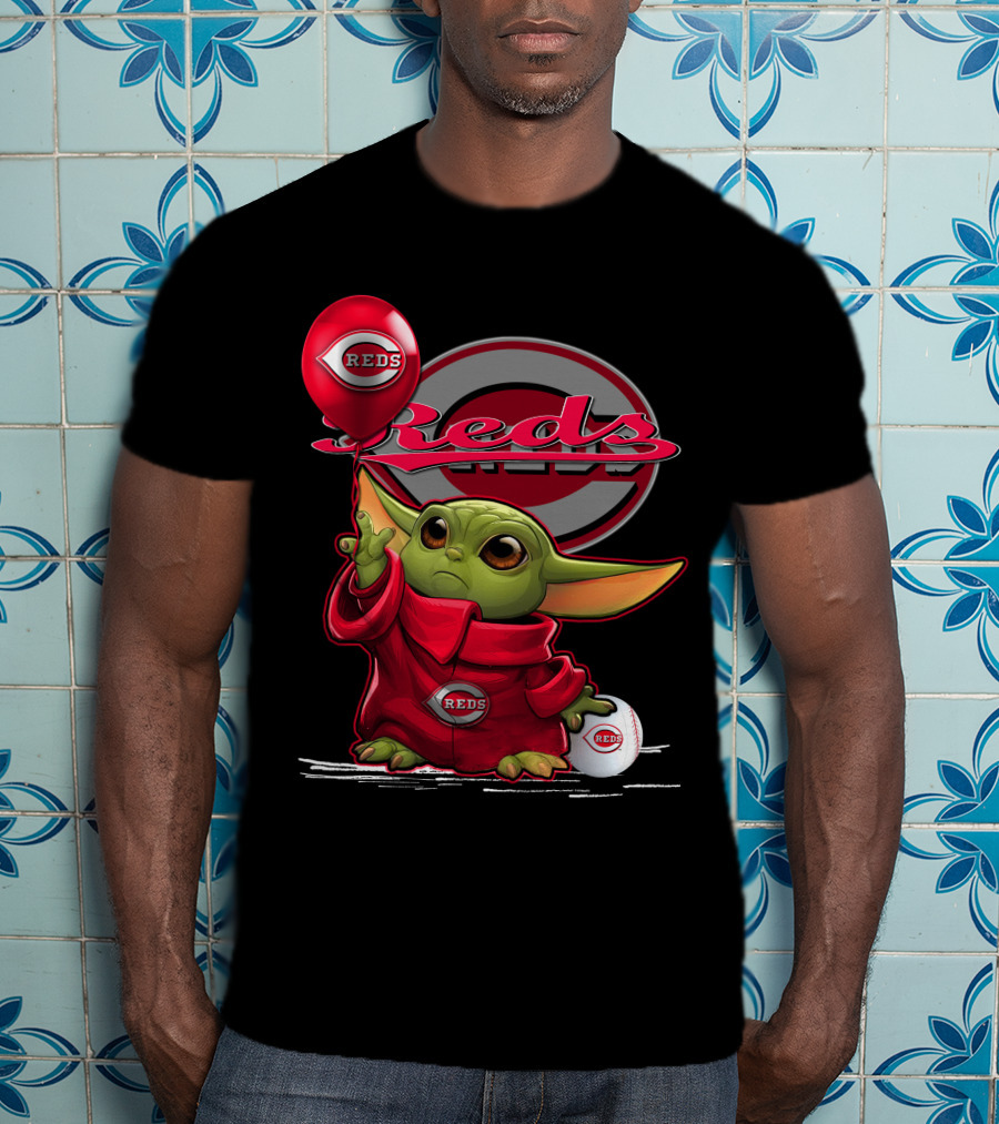 Yoda Cincinnati Reds Red Balloon And Baseball T-Shirt