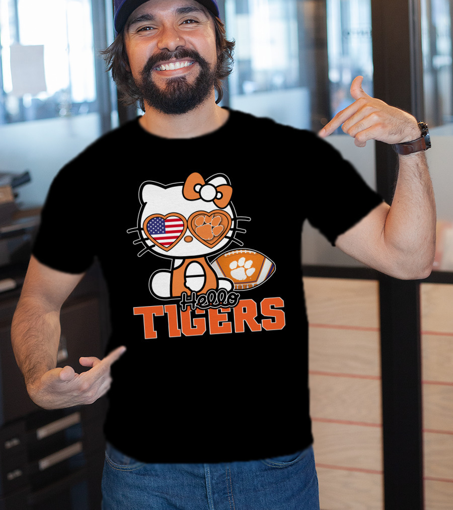 Hello Kitty Clemson Tigers Football USA Bow Paw Prints T-Shirt