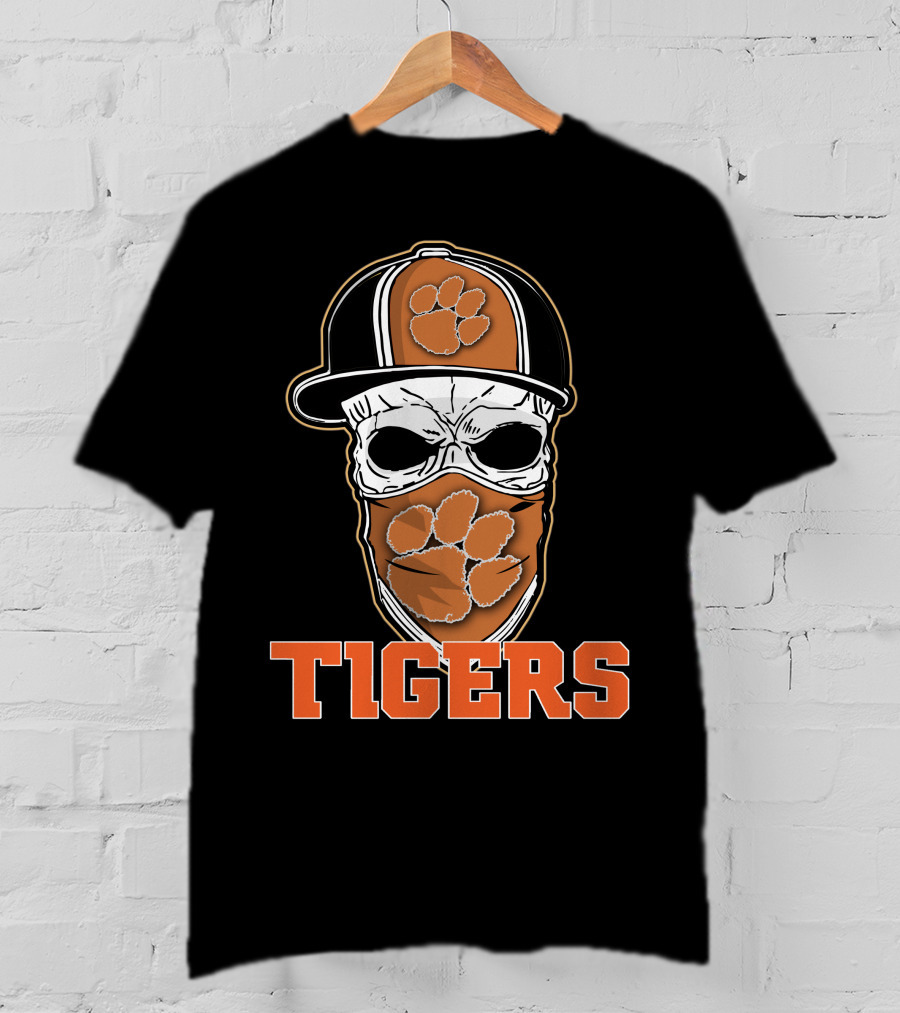 Clemson Tigers Skull Hat Paw Bandana T-Shirt
