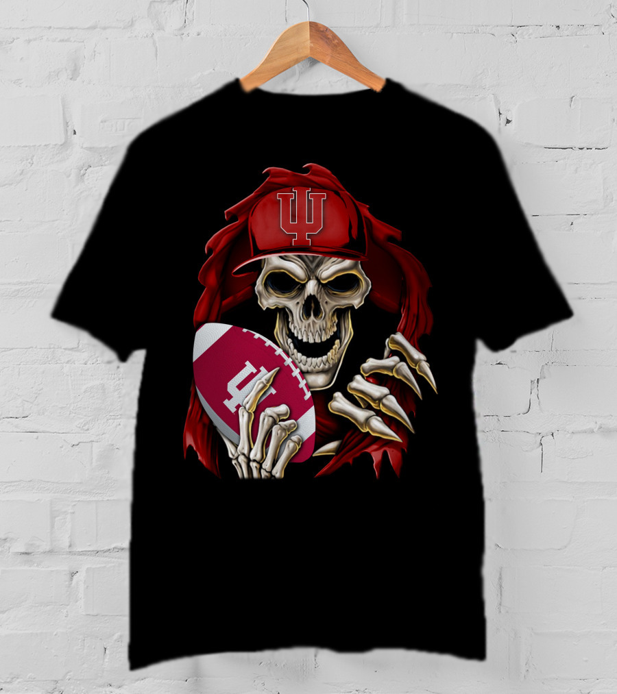 Indiana Hoosiers Skull Holding Football T-Shirt