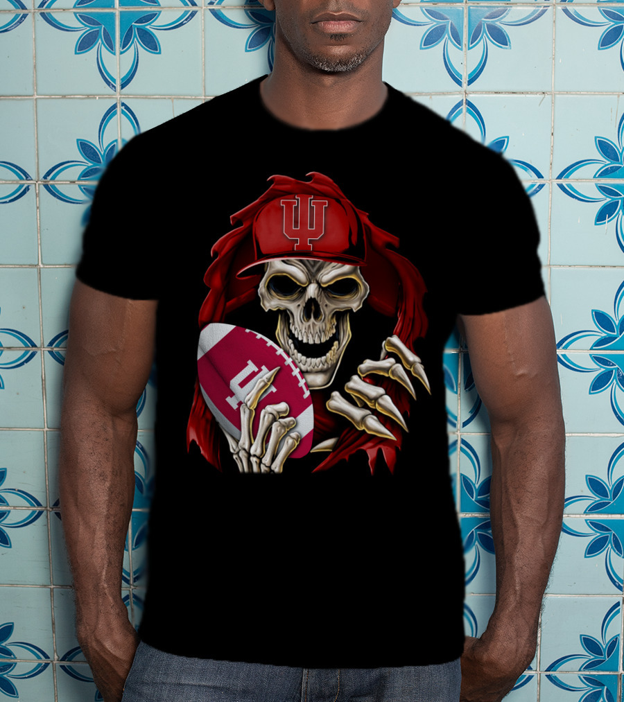 Indiana Hoosiers Skull Holding Football T-Shirt