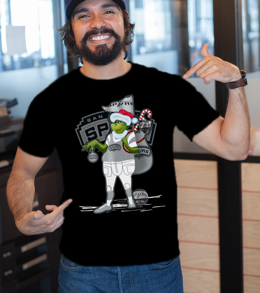 Grinch Santa Hat Holding Ornament San Antonio Spurs Christmas Sack T-Shirt
