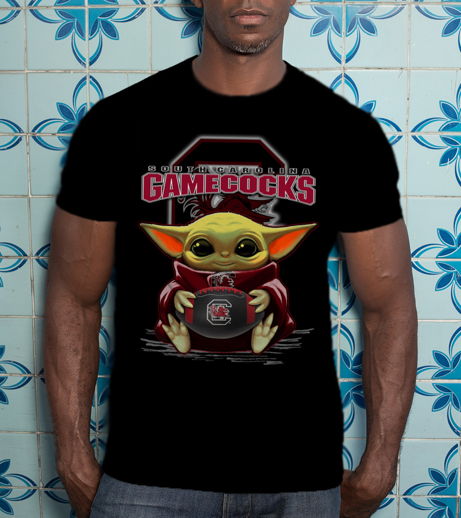 South Carolina Gamecocks Yoda Football Fan With Logo And Baby Mandalorian T-Shirt