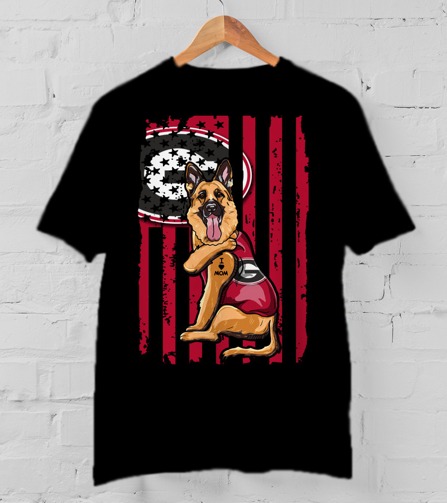 German Shepherd Georgia Bulldogs I Love Mom With Flag Background T-Shirt