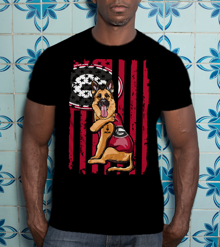 German Shepherd Georgia Bulldogs I Love Mom With Flag Background T-Shirt