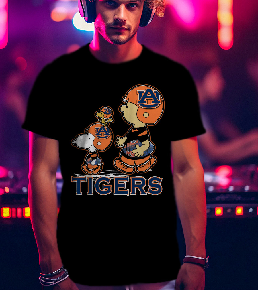 Auburn Tigers Snoopy Football Characters T-Shirt