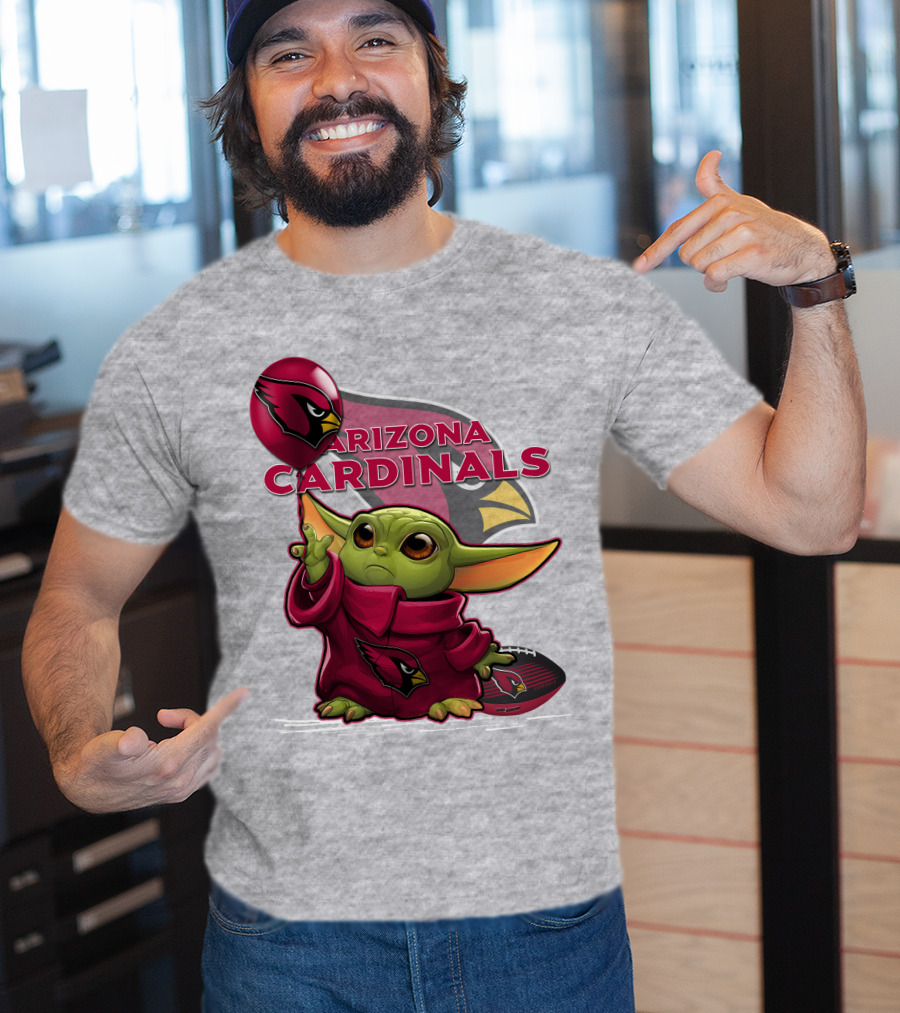 Yoda Holding Arizona Cardinals Balloon And Football With Team T-Shirt
