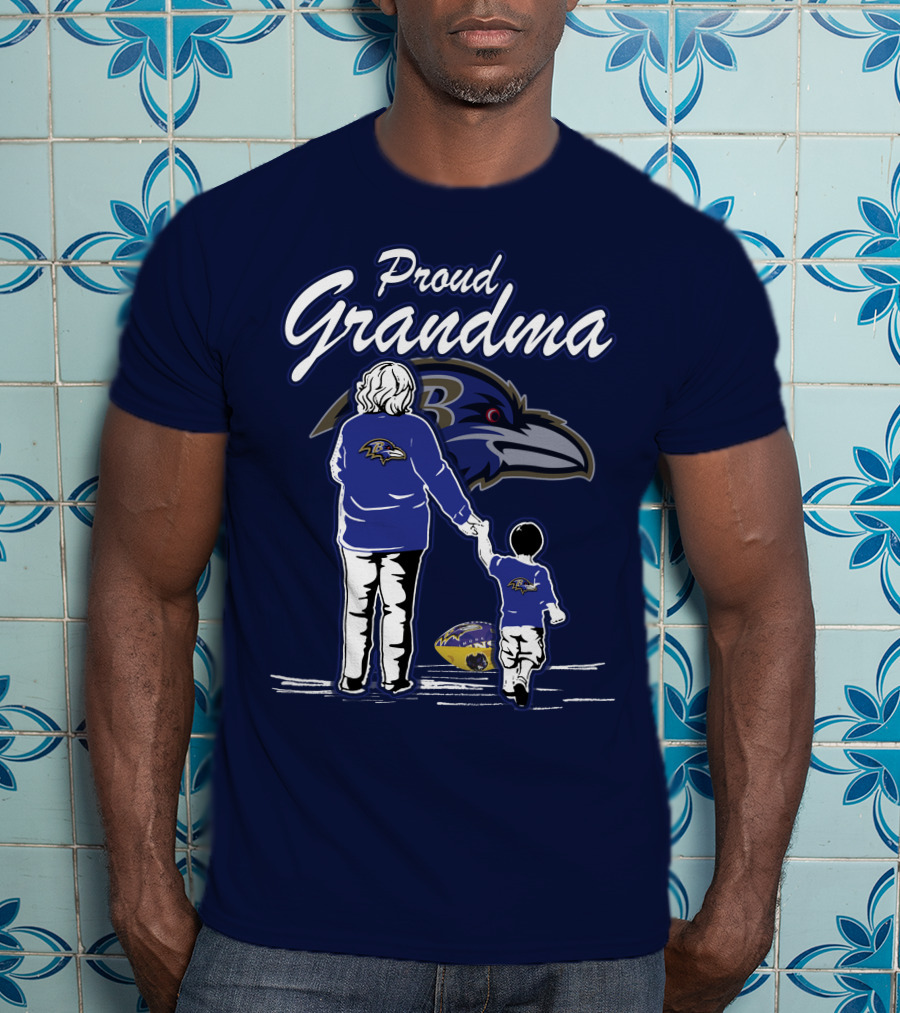 Proud Grandma Baltimore Ravens Family Fan Enthusiast With Child And Football T-Shirt